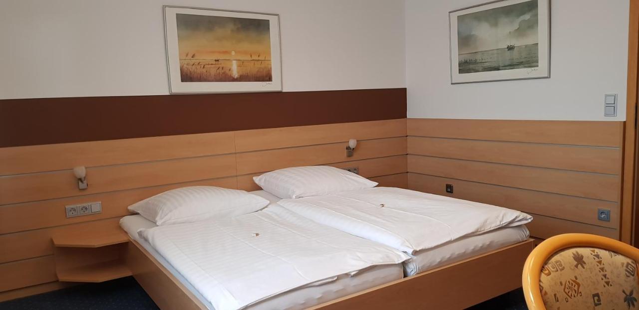 Hotel Habana Аален Екстериор снимка